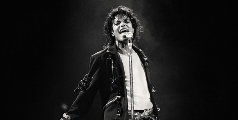 ak ns biografia Michaela Jacksona?