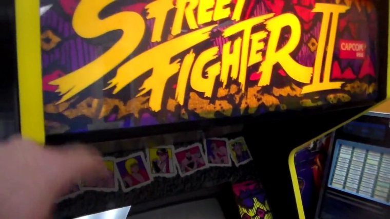 Pripravuje Capcom oznmenie arcade sticku plnho retro hier?