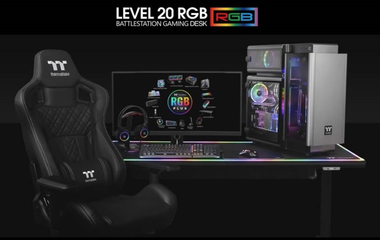 RGB mus by podsvieten vetko, preto Thermaltake predstavil Level 20 RGB Battlestation Gaming Desk 