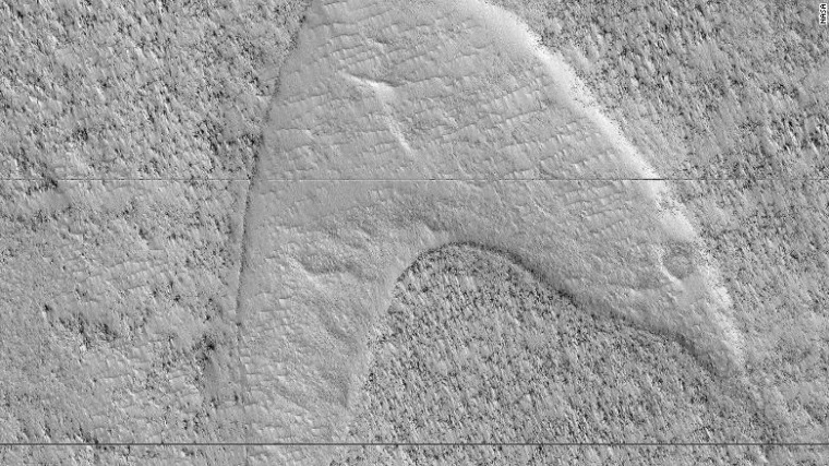 Vesmr: NASA na Marse nala symbol Hviezdnej flotily zo Star Treku