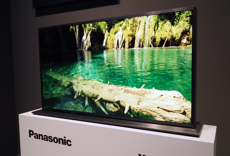 Panasonic vylepil LCD obrazovku, spojil dva panely a zskal takmer OLED kvalitu