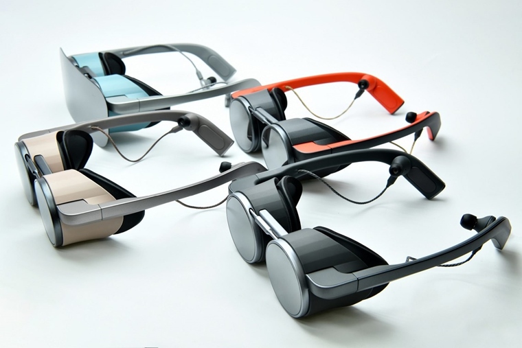 Panasonic ukzal na CES psobiv VR okuliare, s vak len konceptom