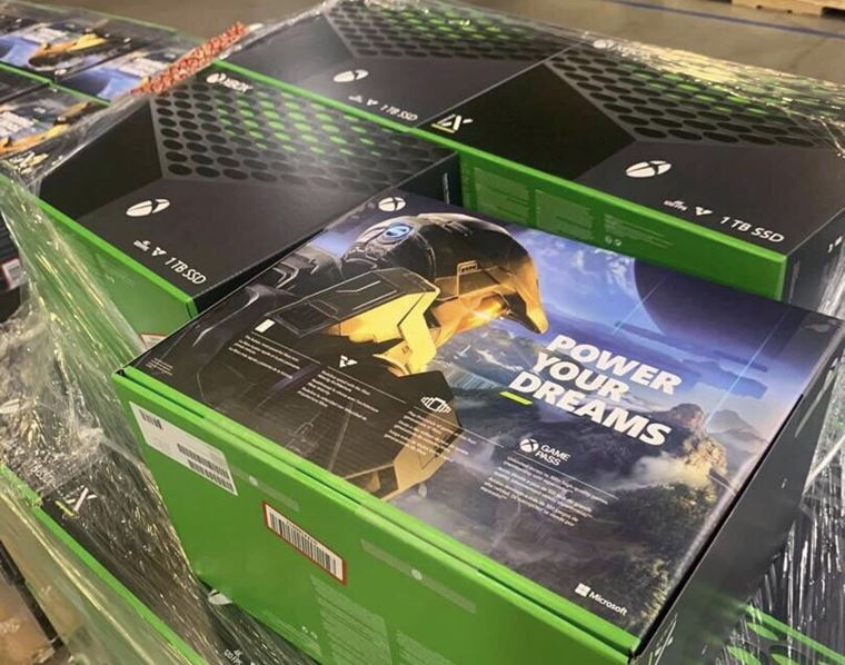 Xbox Series X vychdza o mesiac, konzoly s u na skladoch