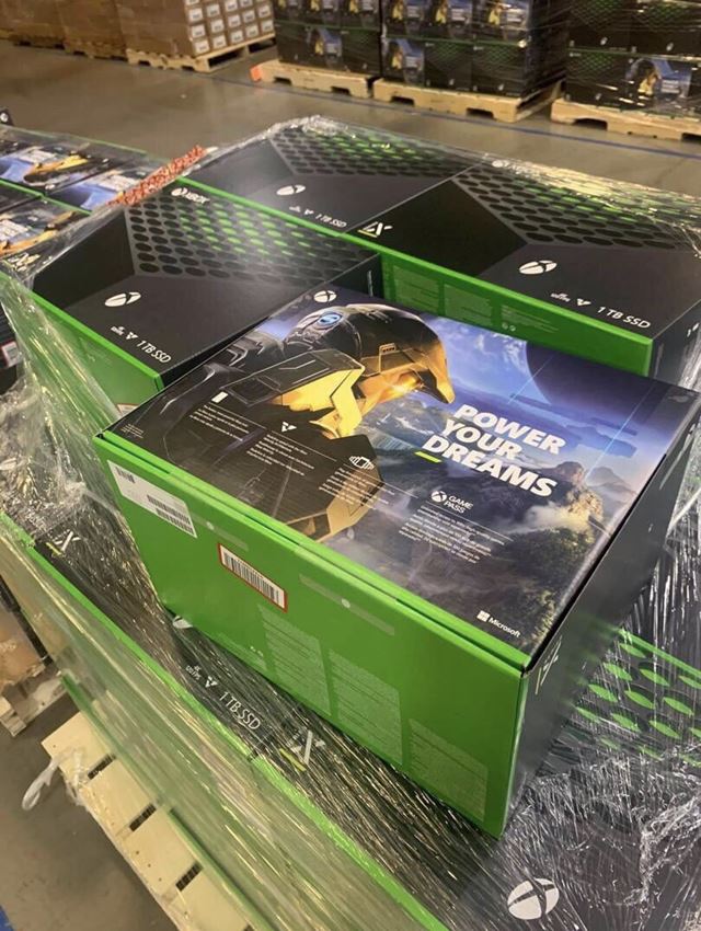 Xbox Series X vychdza o mesiac, konzoly s u na skladoch 