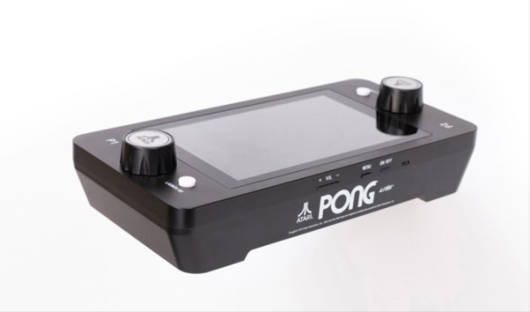 Legendrny Pong od Atari sa dok novho mini automatu