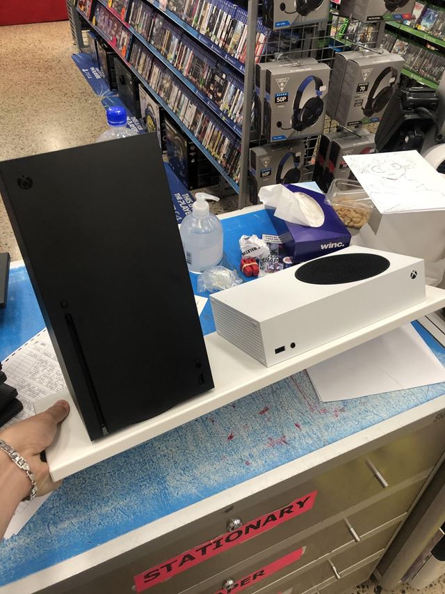 Xbox Series X a S konzoly s� u� aj v obchodoch 