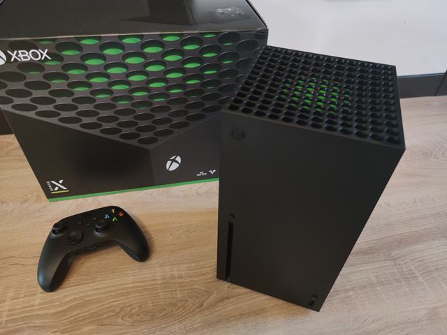 Rozbalili sme Xbox Series X 