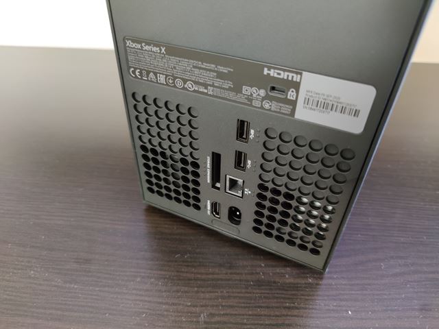 Rozbalili sme Xbox Series X 