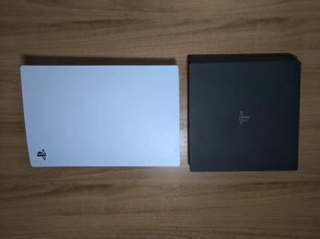 PS5 dorazila k nm do redakcie  