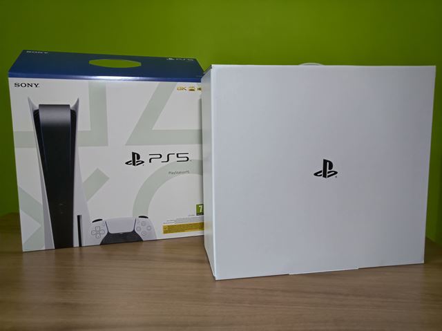 PS5 dorazila k n�m do redakcie 