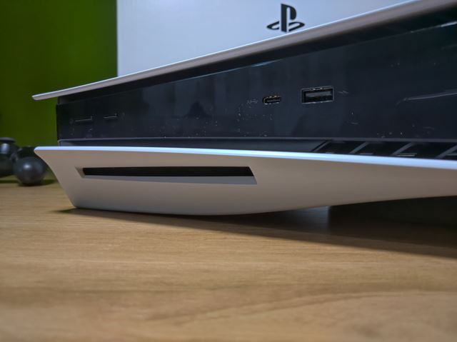 PS5 dorazila k n�m do redakcie 