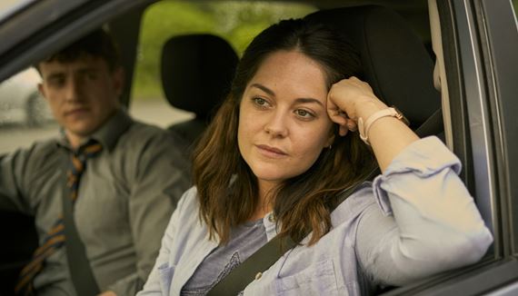 Seriál Normálni ľudia na motívy bestselleru Sally Rooney čaká uvedenie aj na HBO