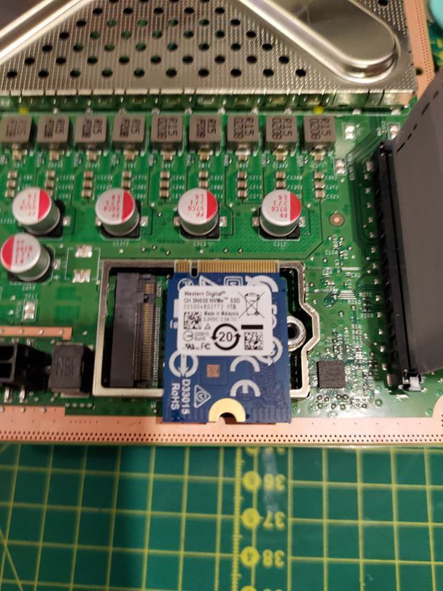 Vyzer�, �e upgrade SSD v Xbox Series X a zrejme aj Xbox Series S bude jednoduch� 