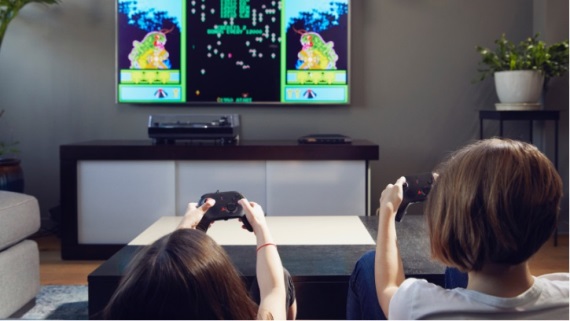 Atari sa spája s Google a vo VCS konzole ponúkne aj ich služby