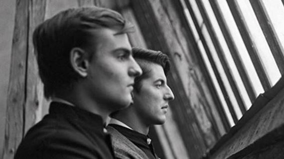 Služobníci, Modelár, The Crown a Zlodeji bicyklov - Filmový podcast Do kina vol. 134