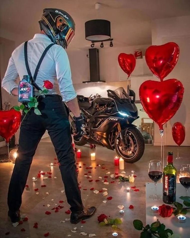 Motorkr na Valentna
