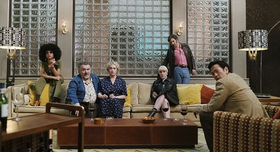 Seriál Hunters operuje s myšlienkou, že mnoho nacistov našlo útočisko v USA