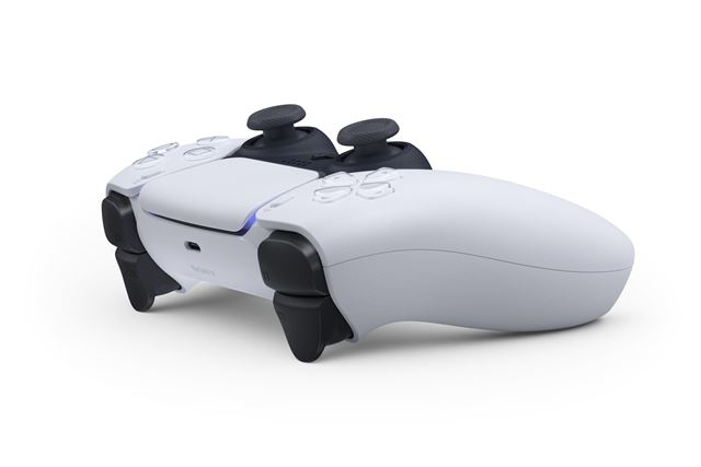 Sony predstavilo svoj gamepad pre PS5 - Dualsense 