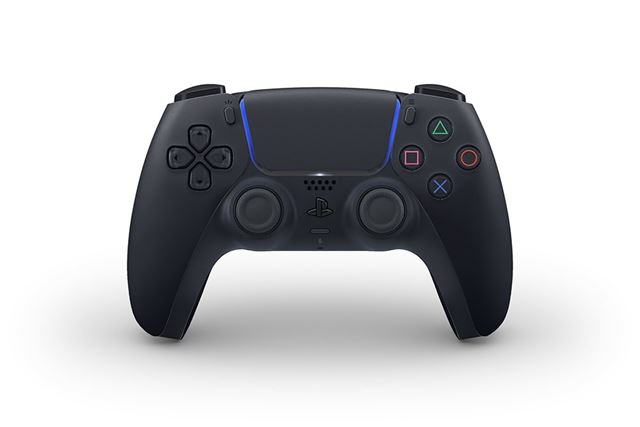 Internet pon�kol rozmanit� n�vrhy farieb PS5 gamepadu 
