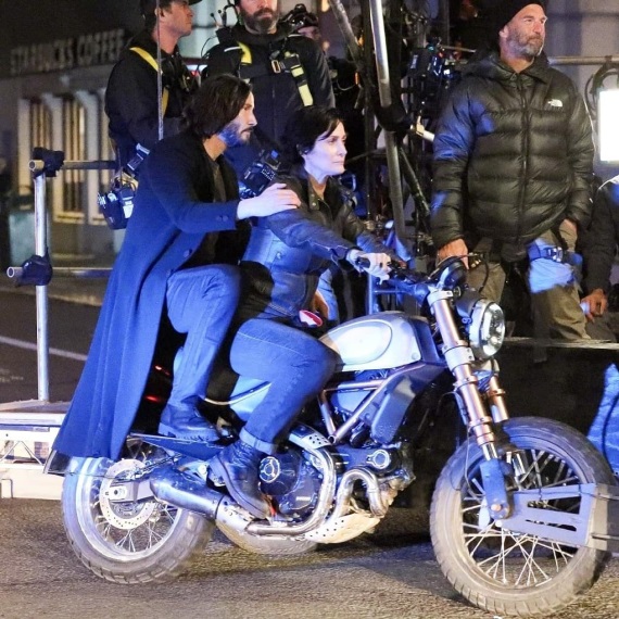 John Wick 4 bol odložený o rok, Matrix 4 ostáva na pôvodnom dátume