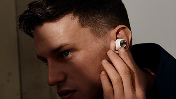 Sennheiser priniesol nové bezdrôtové slúchadlá, predviedol ich v ASMR videu