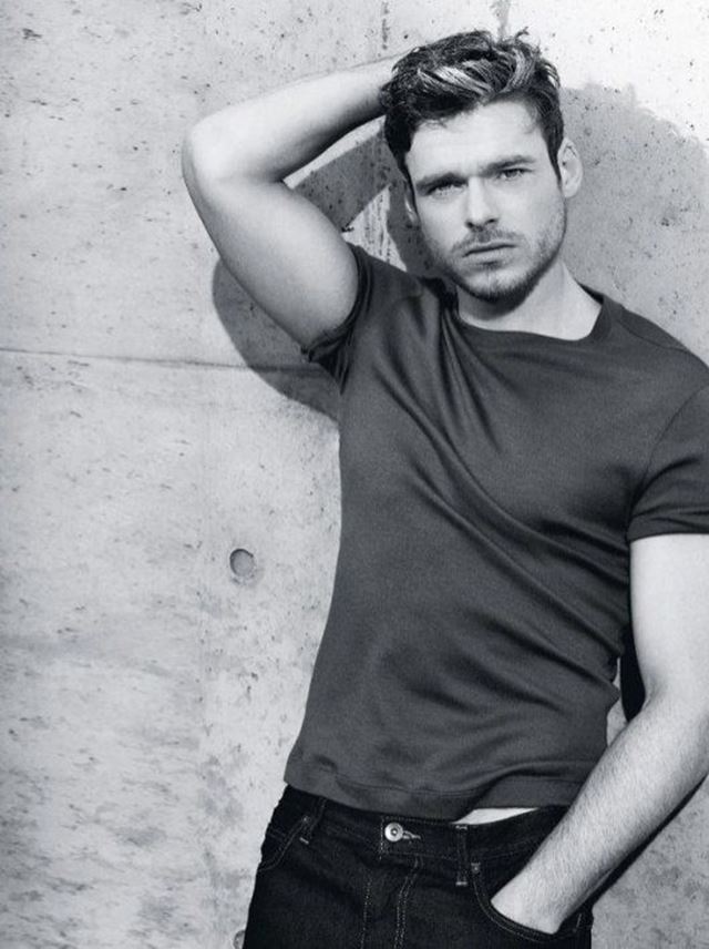 Kto sp�va v posteli Richarda Maddena? 