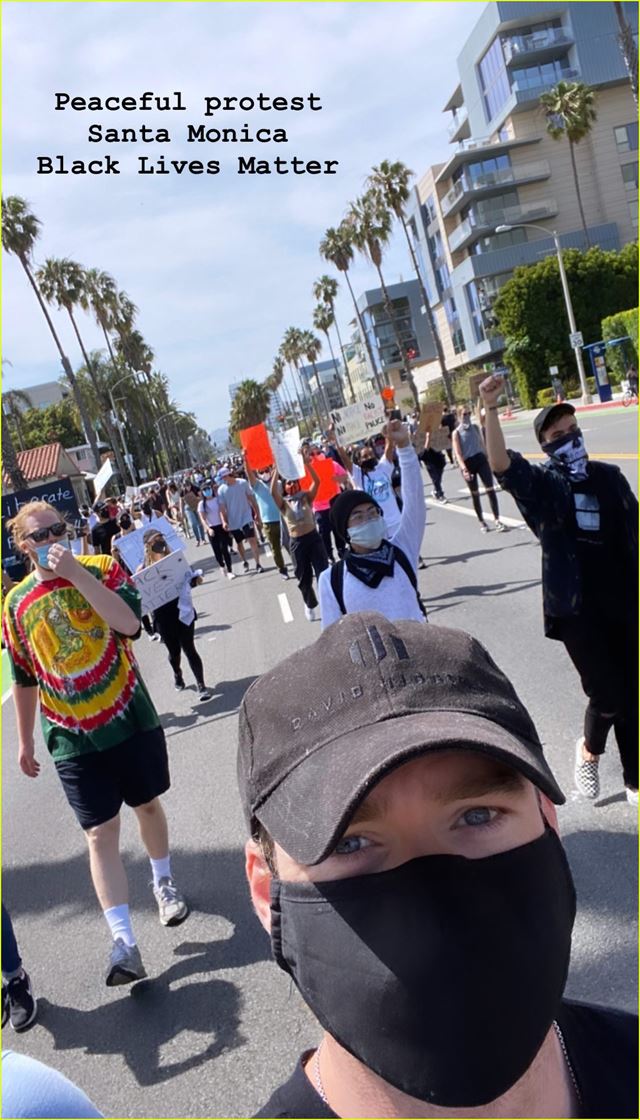 Kto sp�va v posteli Richarda Maddena? 