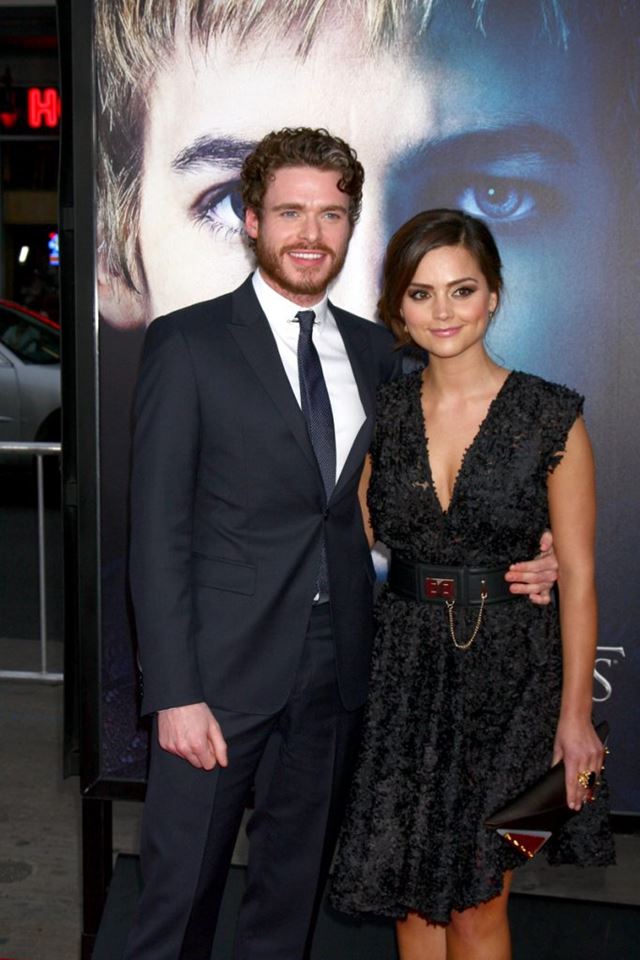 Kto sp�va v posteli Richarda Maddena? 