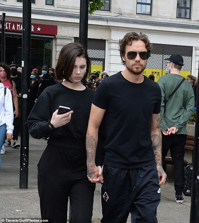 Celebrity na protestoch! 