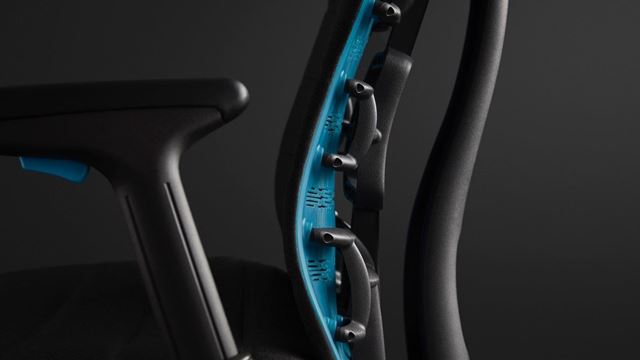 Logitech spolu s Herman Millerom prin�aj� hern� kreslo 