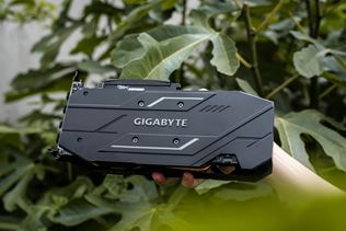 Ak grafick kartu vybra pre prichdzajce hry? 