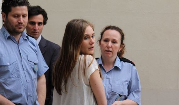 Objavte pravdu skrytú za hollywoodskymi titulmi. Seriál - Filmy a realita