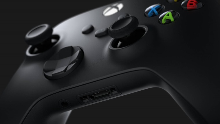 Hori predstavilo svoje gamepady a zariadenia pre Xbox Series X a S