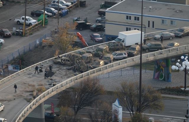 Nov� fotky z nakr�cania The Last of Us s�ri�lu ukazuj� Joela a Ellie 