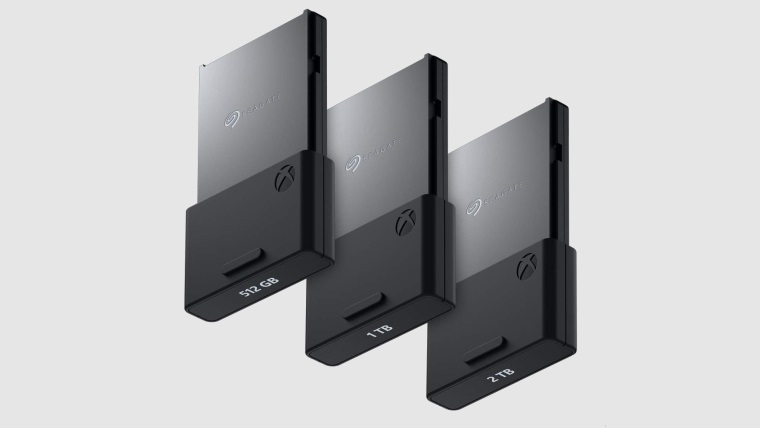 Microsoft predstavil 512GB a 2TB SSD karty pre Xbox Series XS konzoly