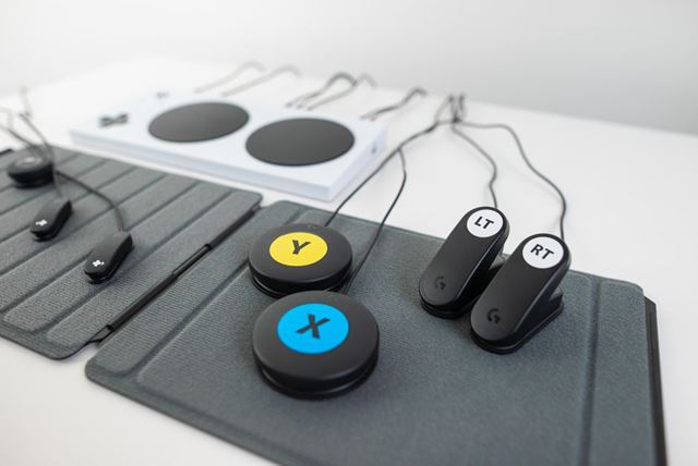 Ak je Xbox Adaptive Controller? 