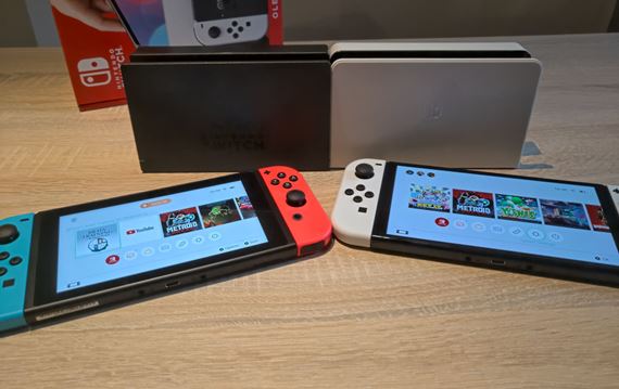 Switch OLED má plný RGB displej, je chránený fóliou, ktorú nemáte strhávať