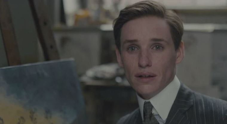 Eddie Redmayne utuje jednu zo svojich najspenejch loh