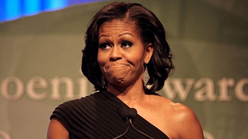 Michelle Obama je v skutočnosti transexuál