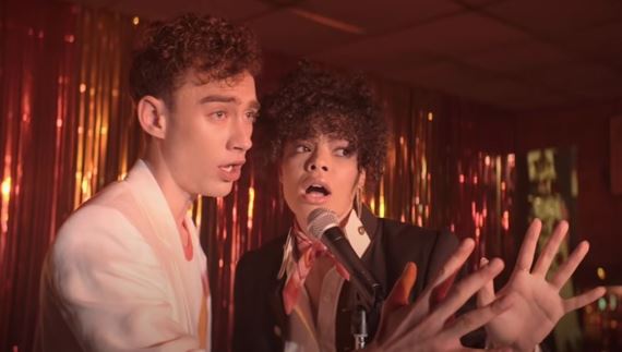 Hodnotíme mimoriadnu päťdielnu britskú minisériu It's a Sin