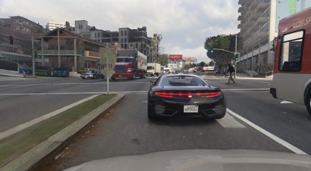 Ako vyzer� GTA V s fotorealistick�m vylep�en�m? 