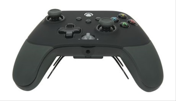 PowerA predstavuje FUSION Pro 2 ovl�da�