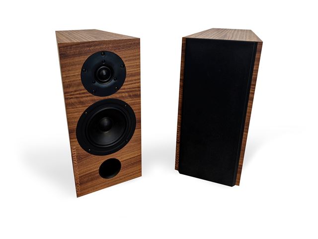 �esk� repr�ky AQ Labrador 39 chc� skombinova� kvalitn� dizajn aj zvuk  