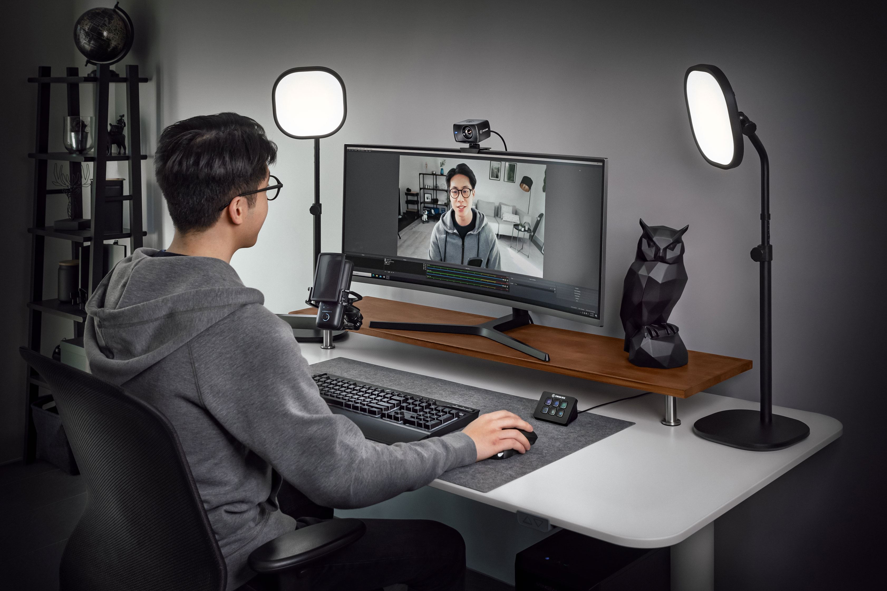 Elgato camera. Эльгато.