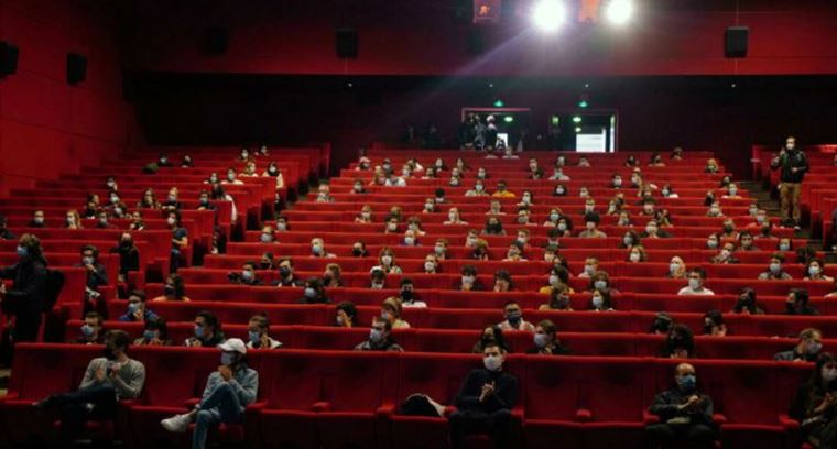 uom vo franczskom kino priemysle sa rozd niekoko desiatok milinov eur