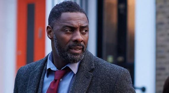 Idris Elba sa e�te raz vr�ti ako Luther. Tentoraz vo filme