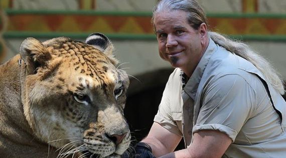 Na ceste je druh� s�ria seri�lov�ho netflix hitu Tiger King