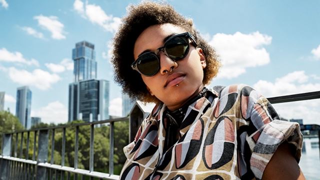 Facebook predstavil Ray Ban Stories okuliare  