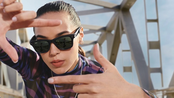 Facebook predstavil Ray Ban Stories okuliare