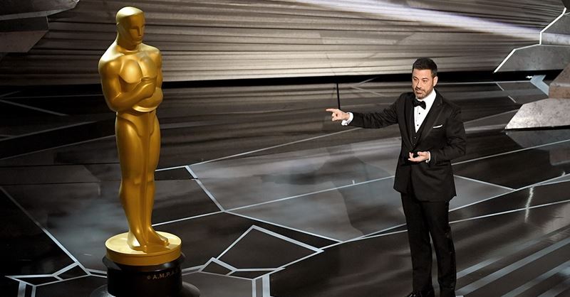 Sledovanos udeovania Oscarov minul rok rekordne klesla. Zmen sa to? 